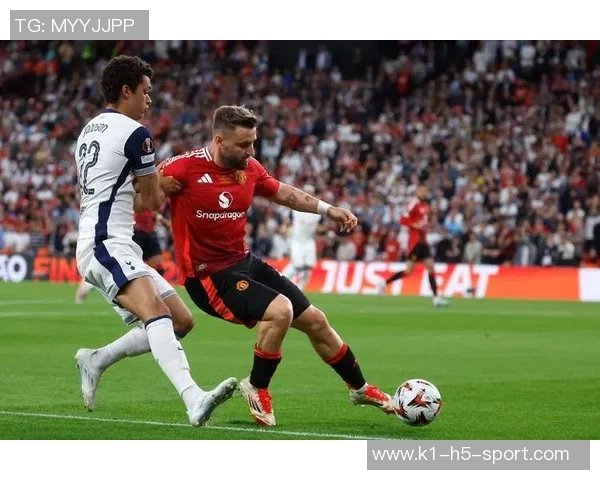 曼联主场迎战维拉力争胜利终结对手连胜势头